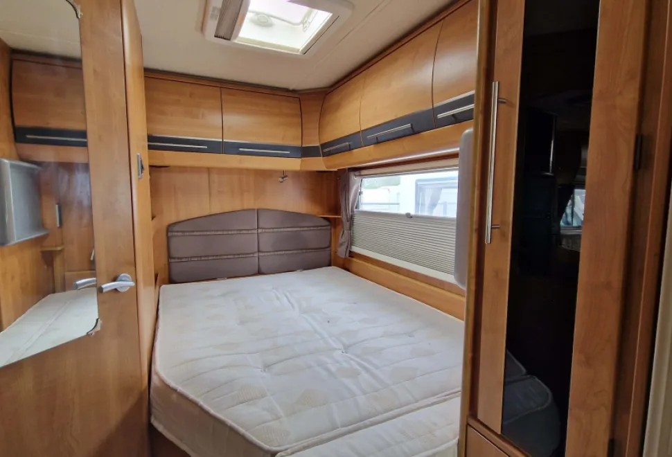 Auto-Trail Grande Frontier ee 2011