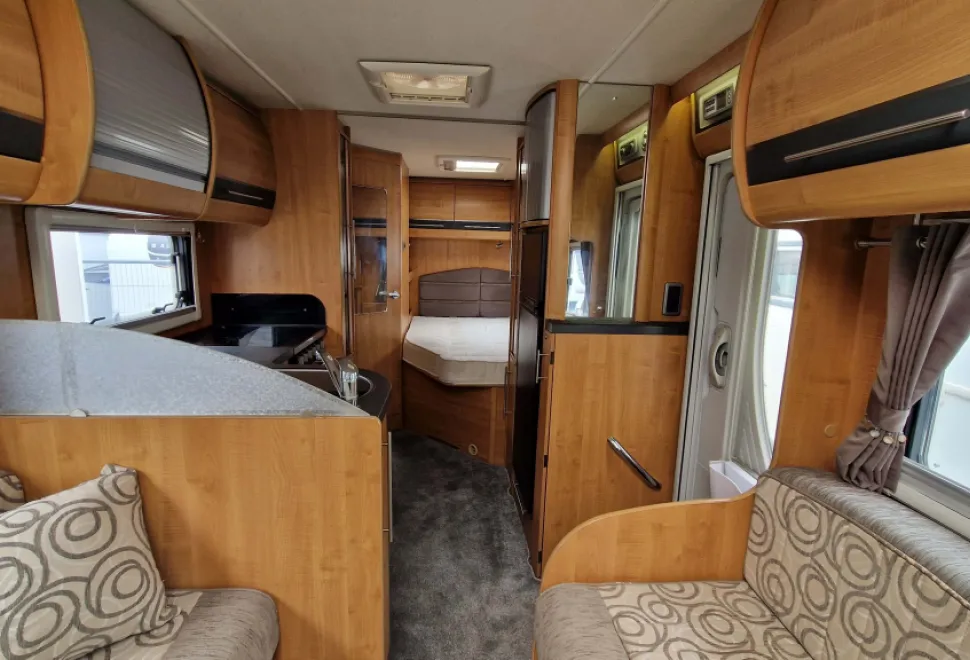 Auto-Trail Grande Frontier ee 2011