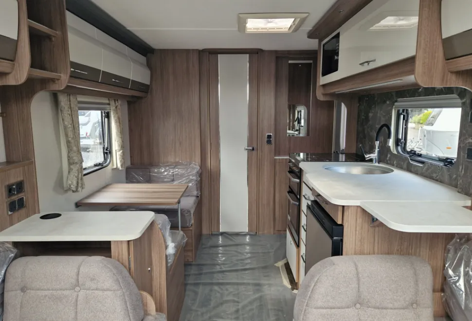 Coachman VIP 520 2025