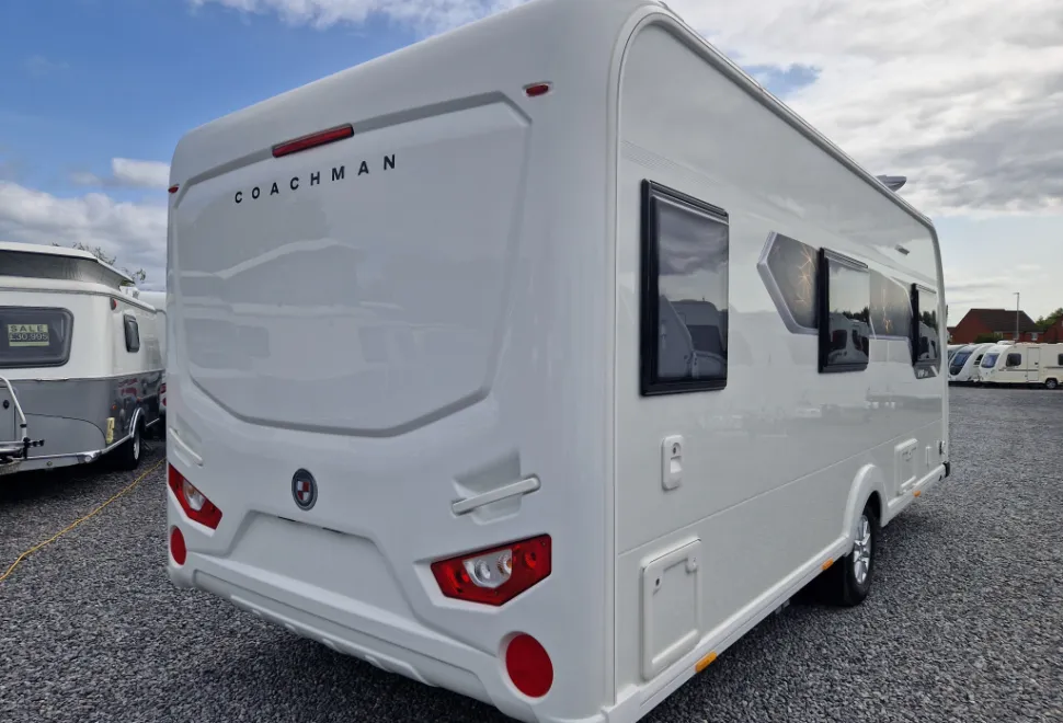 Coachman VIP 520 2025