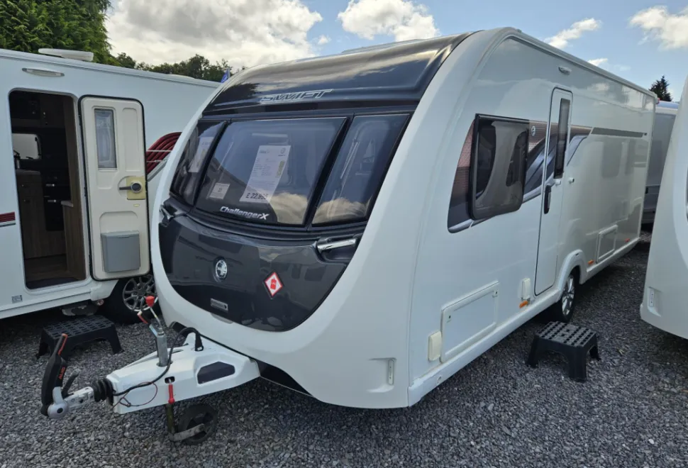Swift Challenger X 880 2020