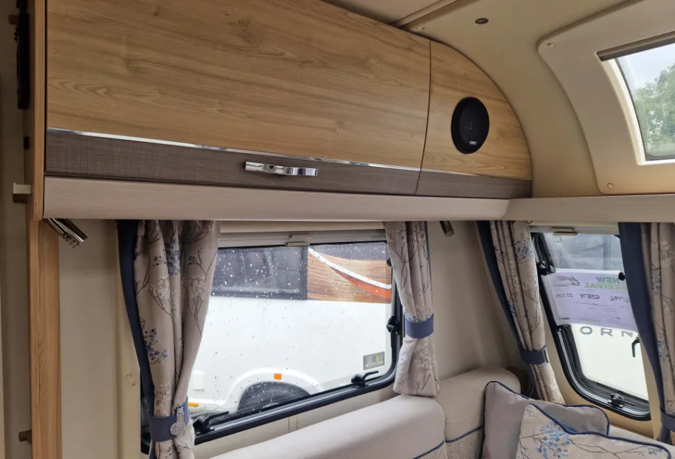 Elddis  Chatsworth 550 2016