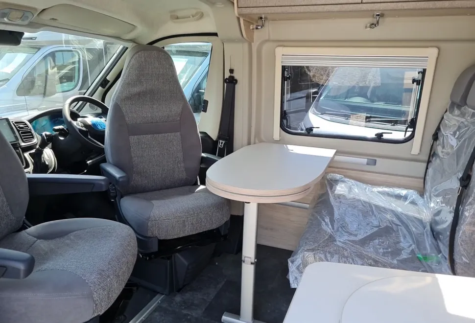 Elddis Autoquest CV40 2026