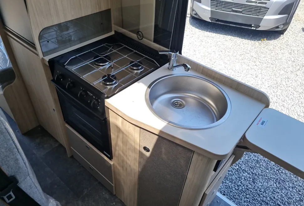 Elddis Autoquest CV40 2026