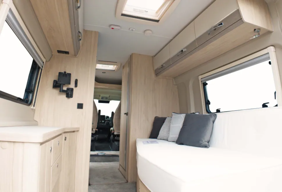 Elddis Autoquest CV60 2026