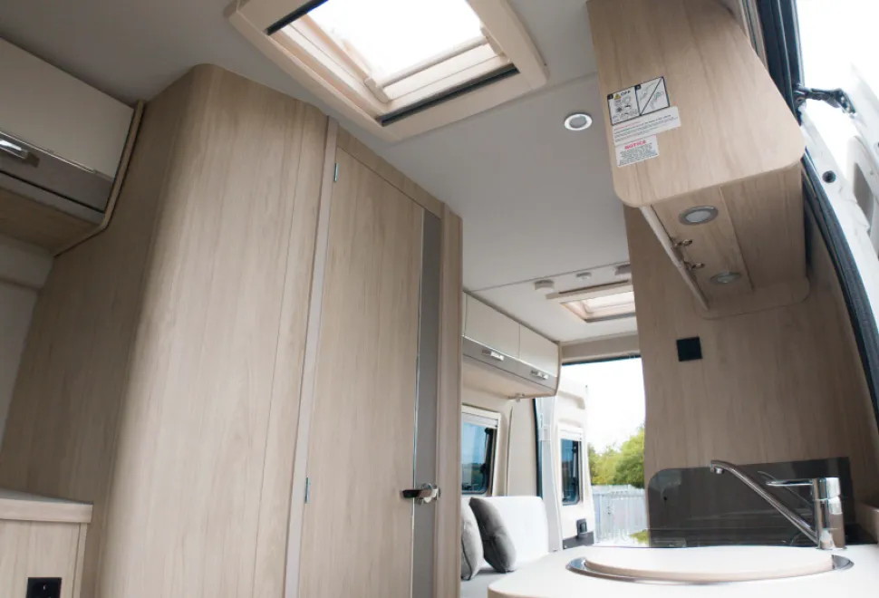 Elddis Autoquest CV60 2026