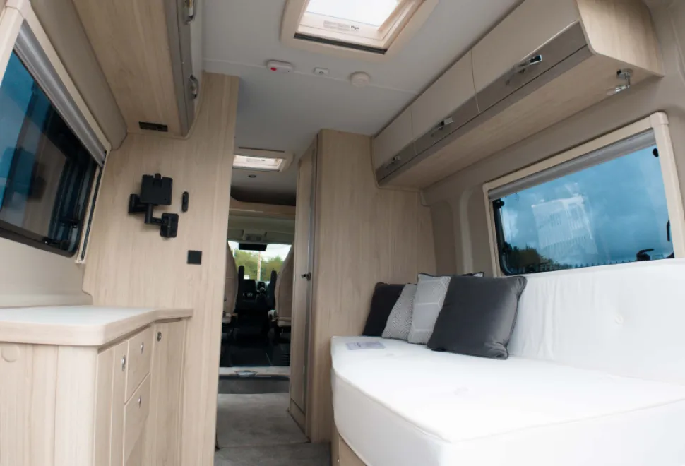 Elddis Autoquest CV60 2026