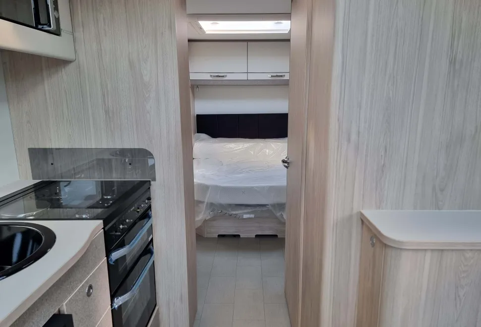 Elddis Avante Apex 550 2026
