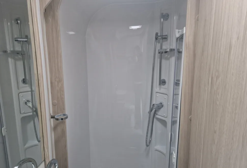 Elddis Avante Apex 554 2026