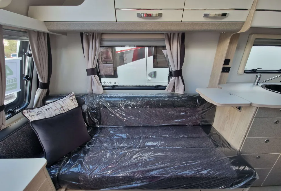 Elddis Avante Apex 860 2026