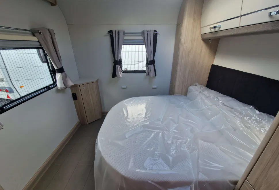 Elddis Avante Apex 860 2026
