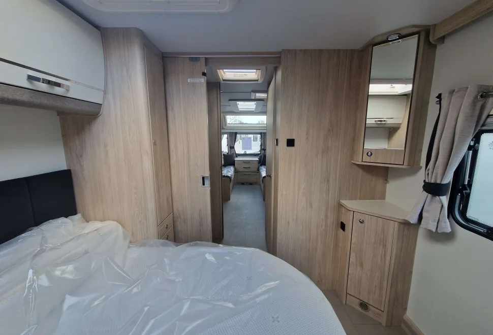 Elddis Avante Apex 860 2026