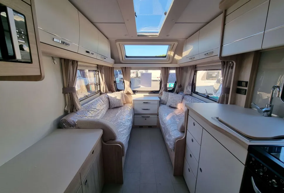 Elddis Crusader Hurricane 2026