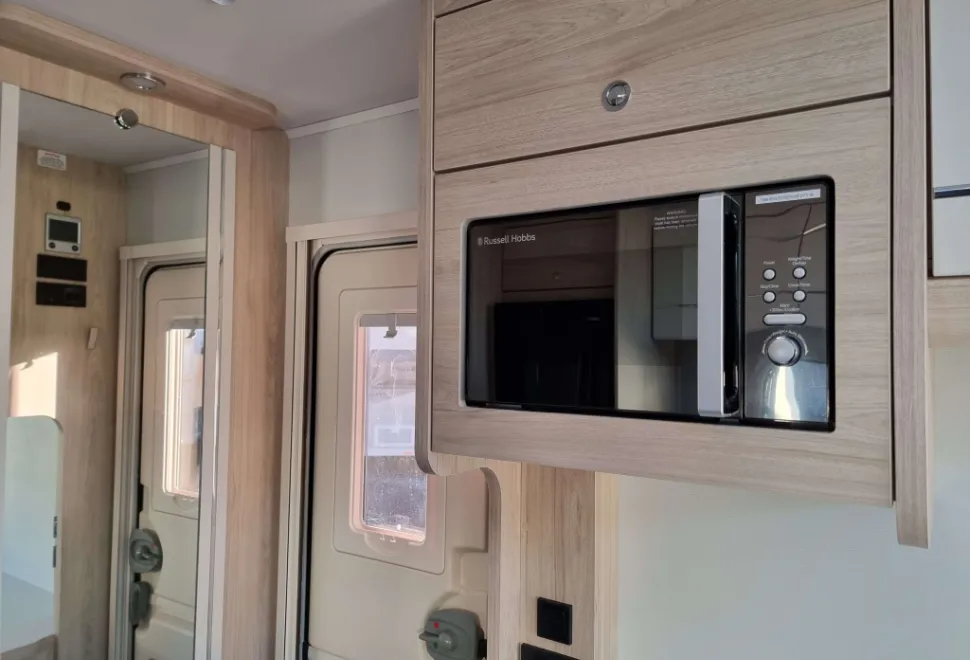 Elddis Crusader Hurricane 2026