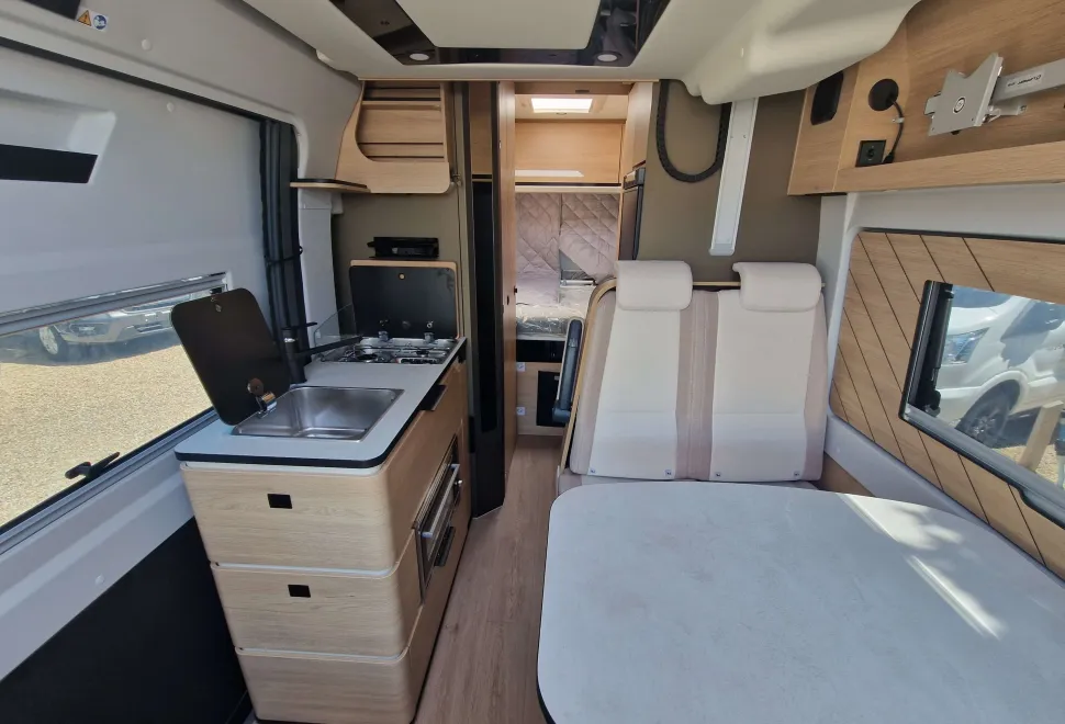 Dreamer  Campervan XL 2026