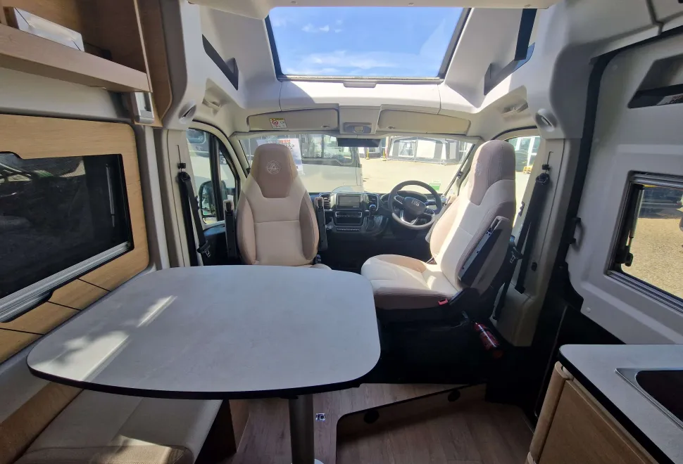 Dreamer  Campervan XL 2026