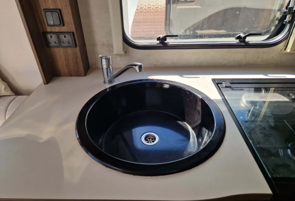 Compass Casita 585 2023
