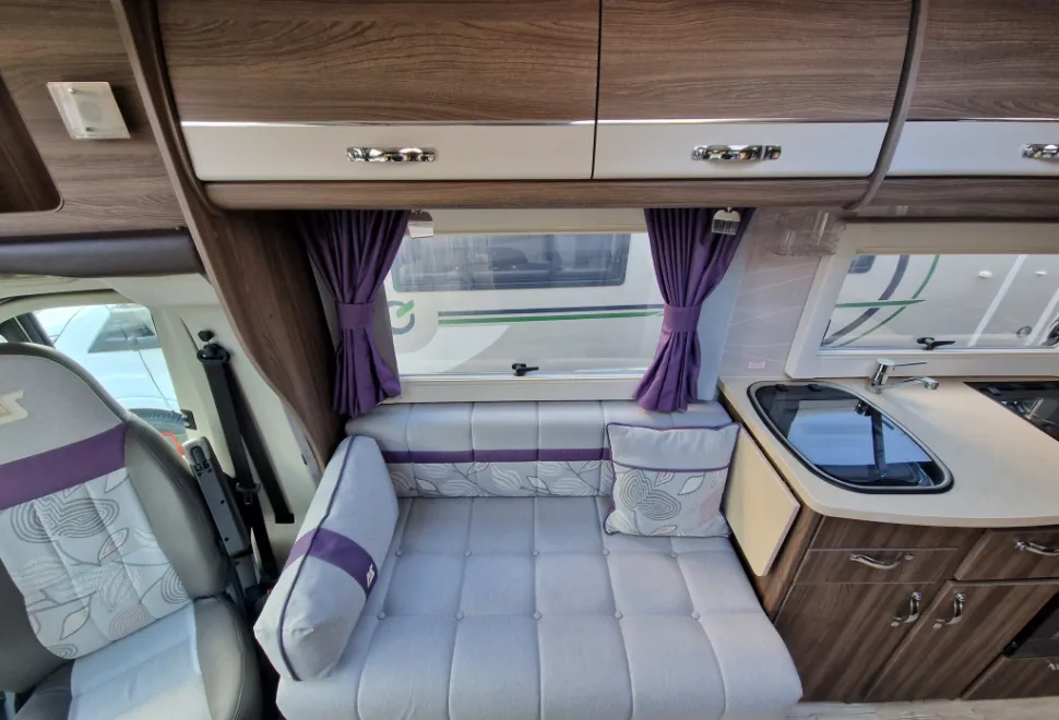Auto-Sleepers  Broadway FB 2020