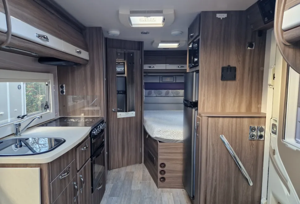 Auto-Sleepers  Broadway FB 2020