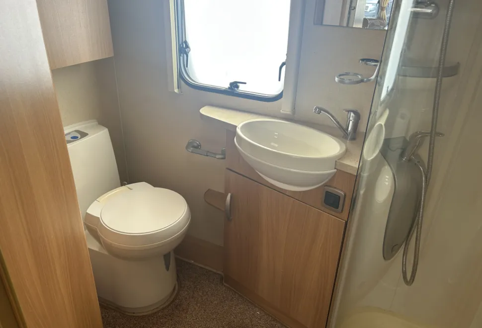 Swift Charisma 560 2011