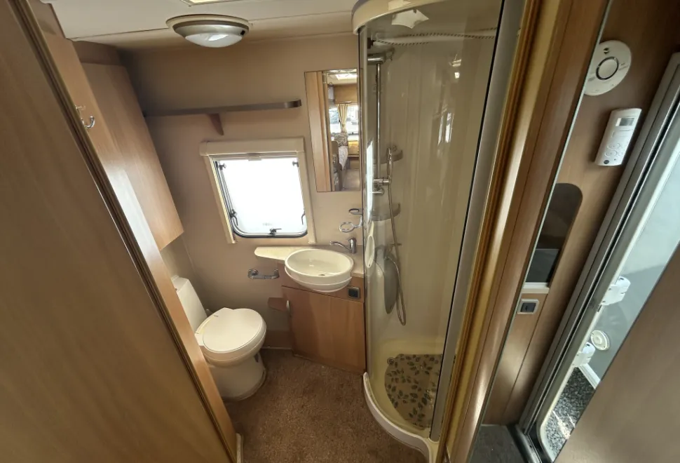Swift Charisma 560 2011
