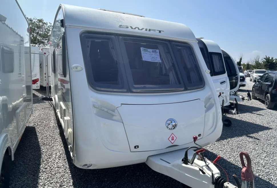 Swift Charisma 560 2011