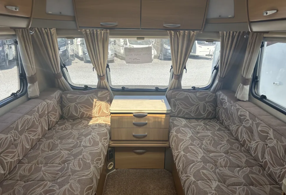 Swift Charisma 560 2011