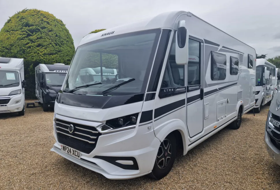 Knaus  Live I700 MEG 2024