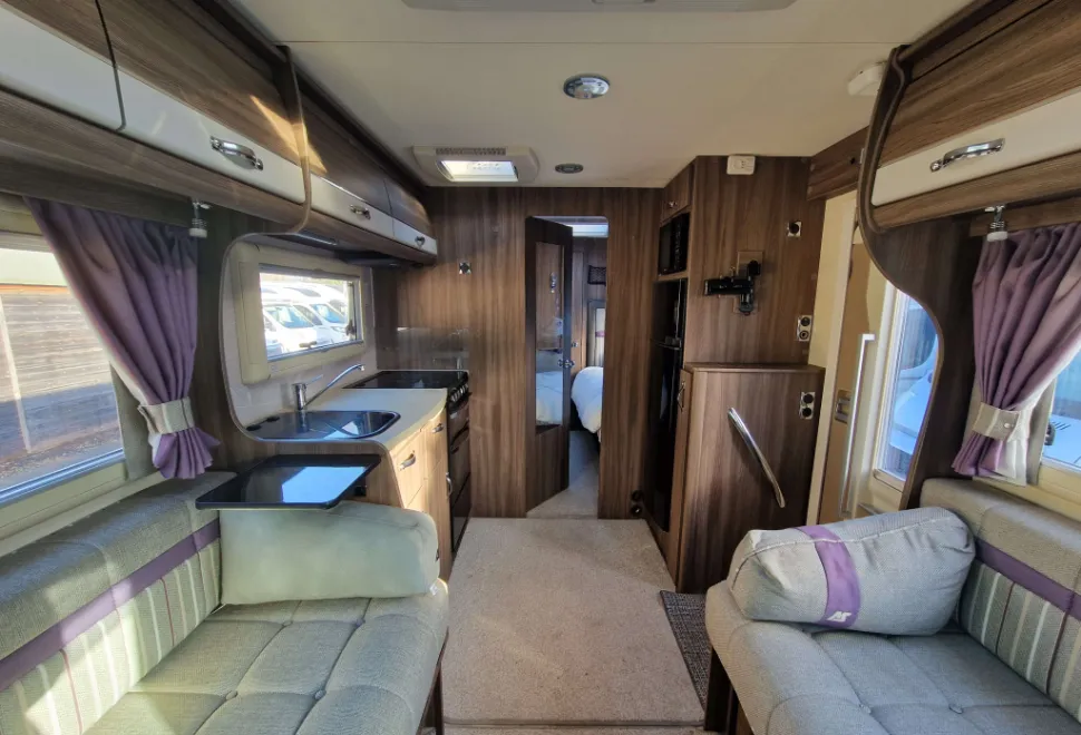 Auto-Sleepers  Burford DUO 2017