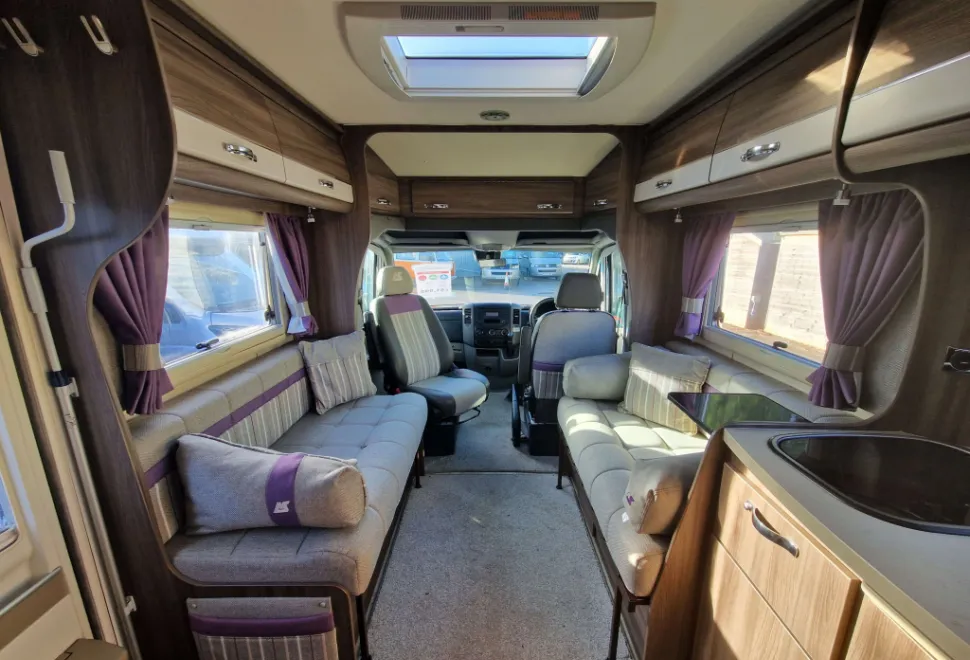 Auto-Sleepers  Burford DUO 2017