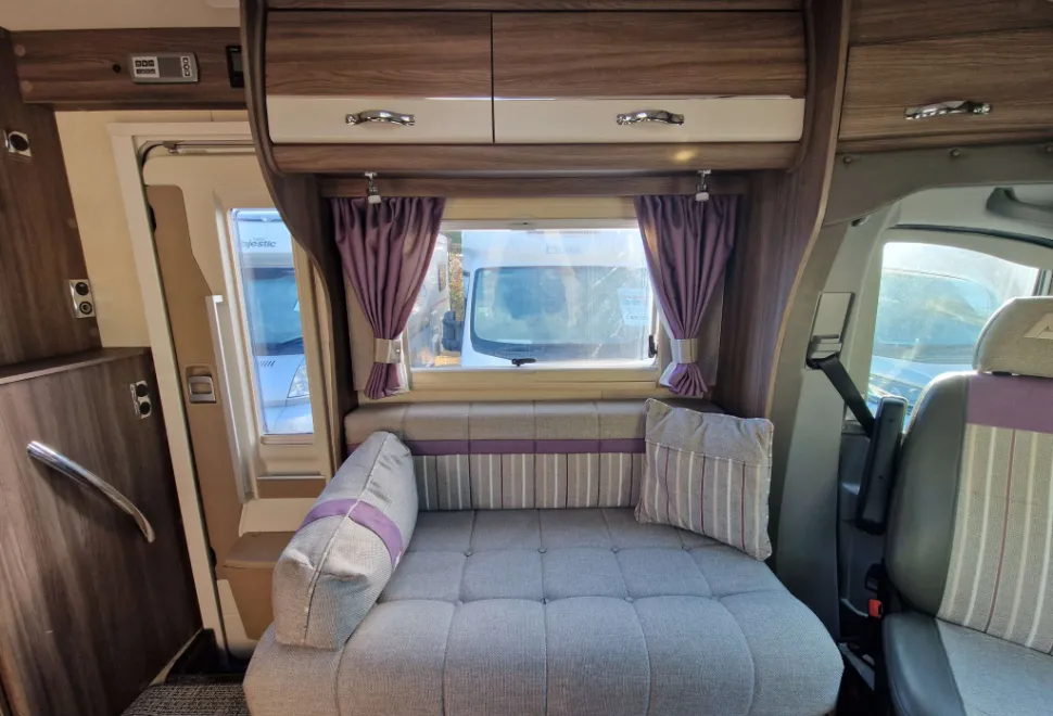 Auto-Sleepers  Burford DUO 2017