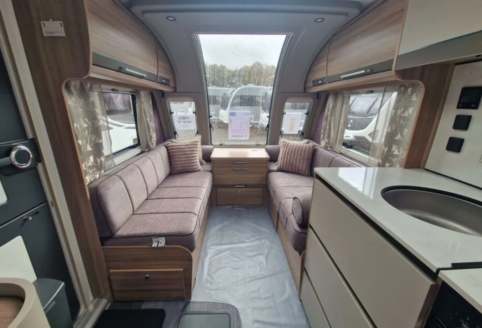 Bailey Unicorn Deluxe Cadiz 2026