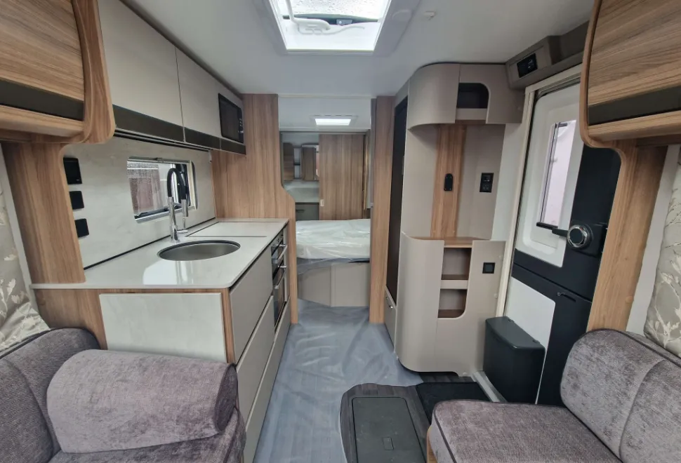 Bailey Unicorn Deluxe Vigo 2026