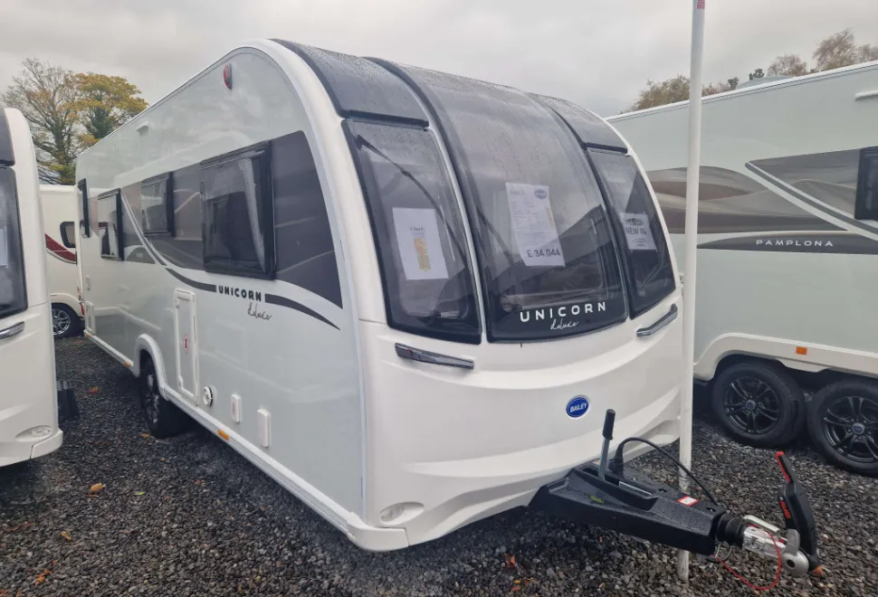 Bailey Unicorn Deluxe Vigo 2026