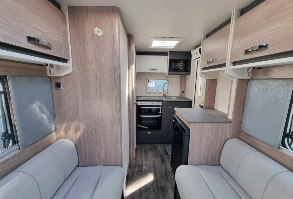 Swift Challenger 390 2026