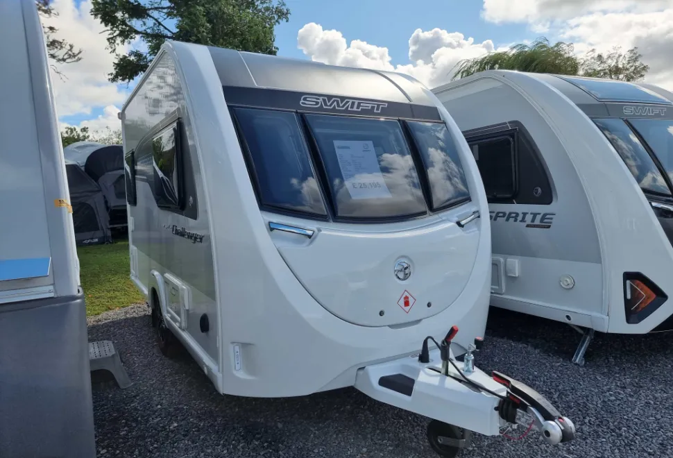 Swift Challenger 390 2026