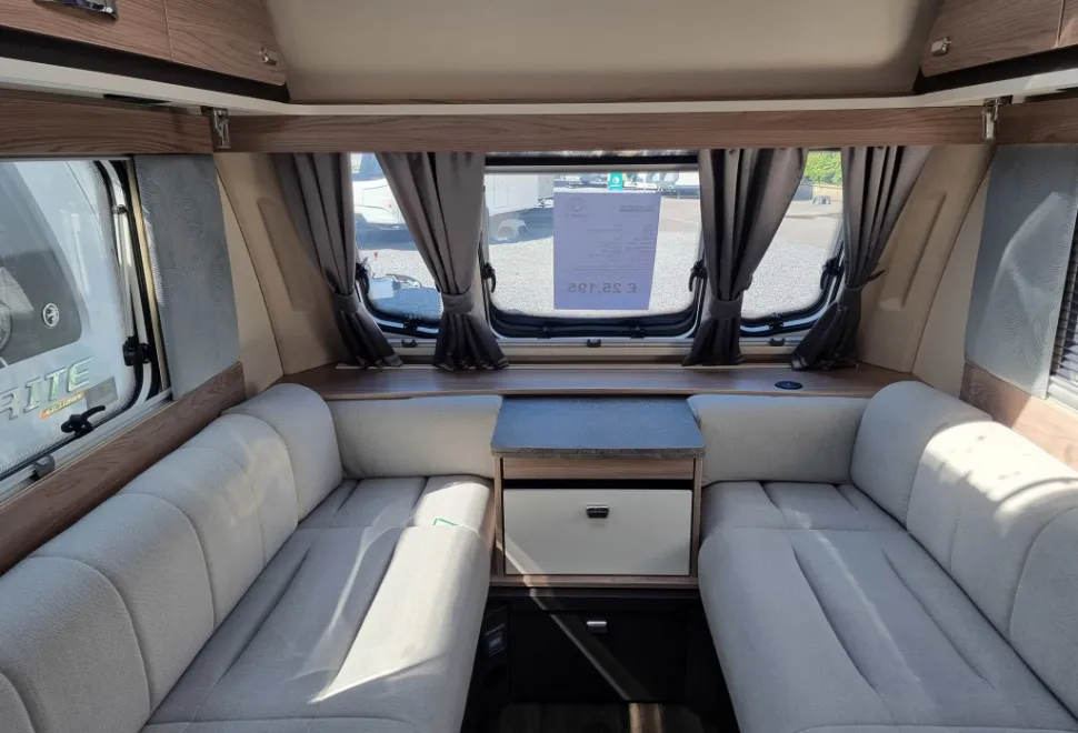 Swift Challenger 390 2026