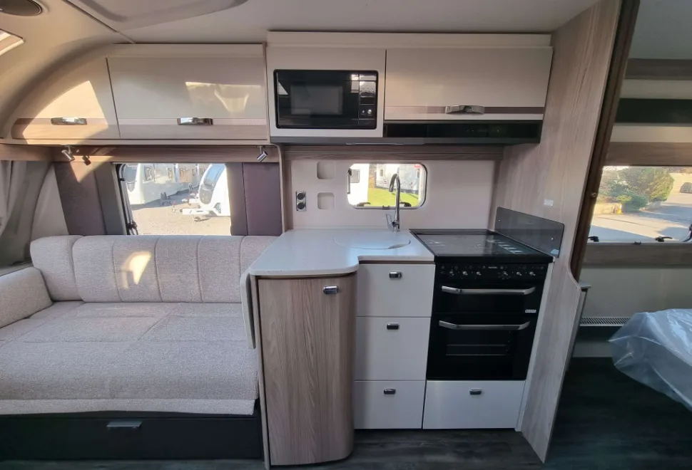 Swift Conqueror Grande 580 2026