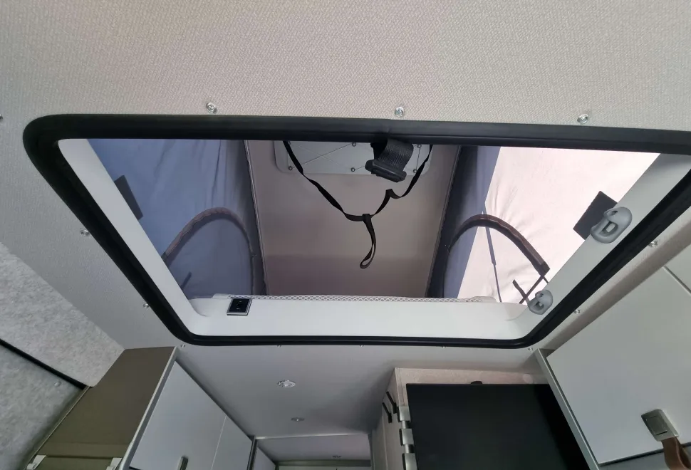 Hymer Grand Canyon S Crossover Pop-up 2026