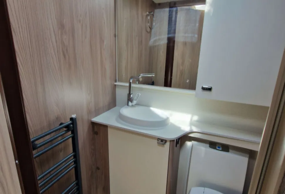 Swift Conqueror Grande 560 L 2026