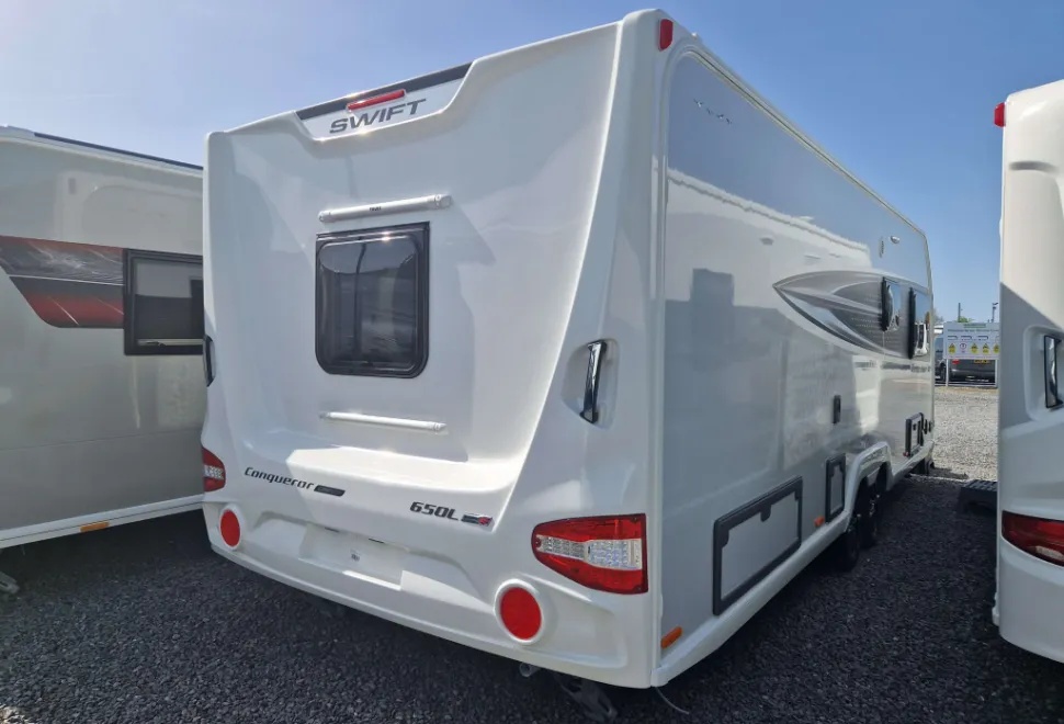 Swift Conqueror Grande 560 L 2026