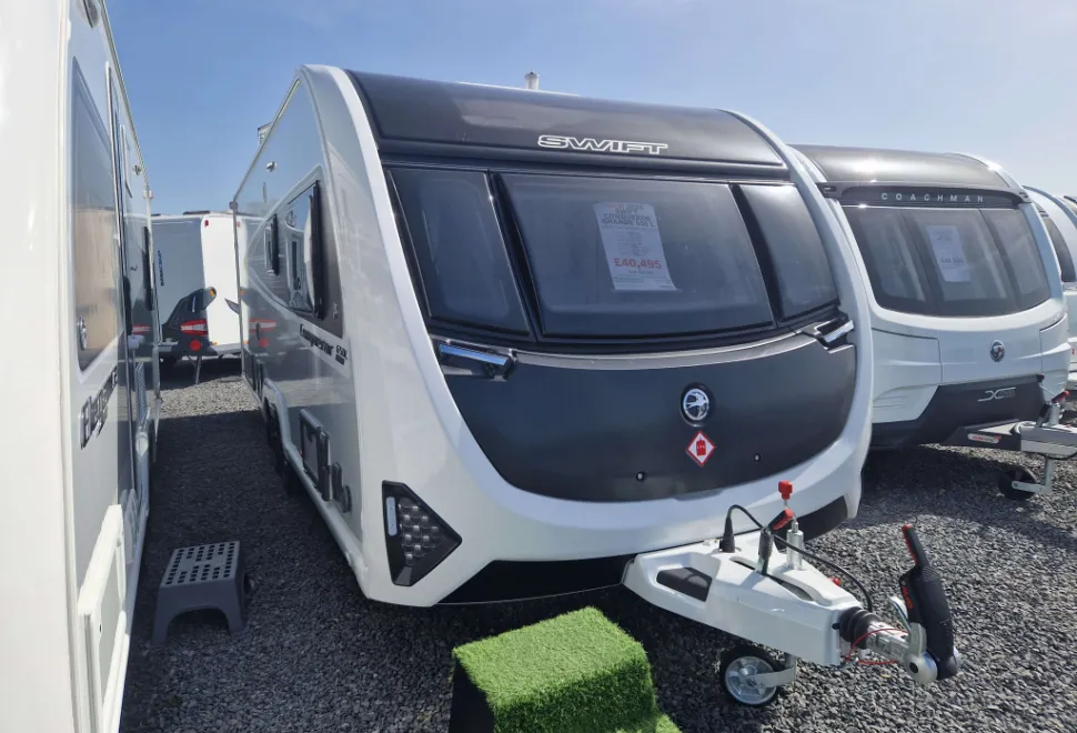 Swift Conqueror Grande 560 L 2026