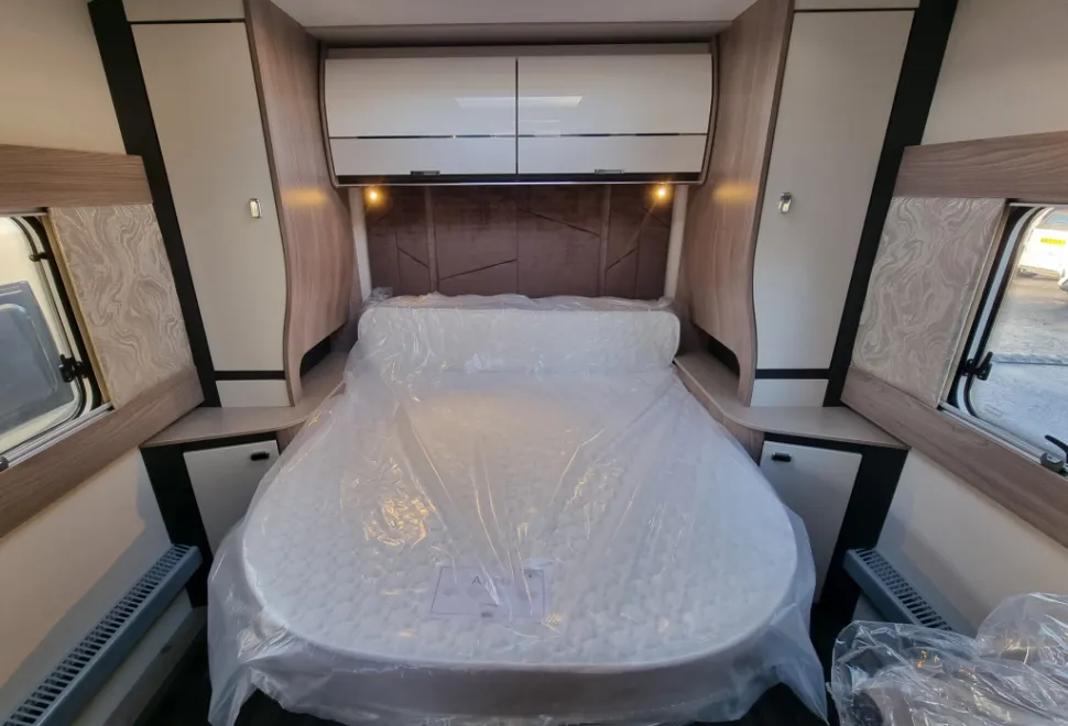 Swift Elegance Grande 860 2026