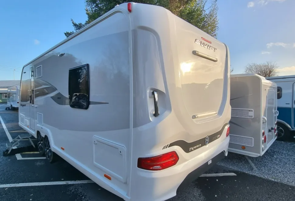 Swift Elegance Grande 860 2026
