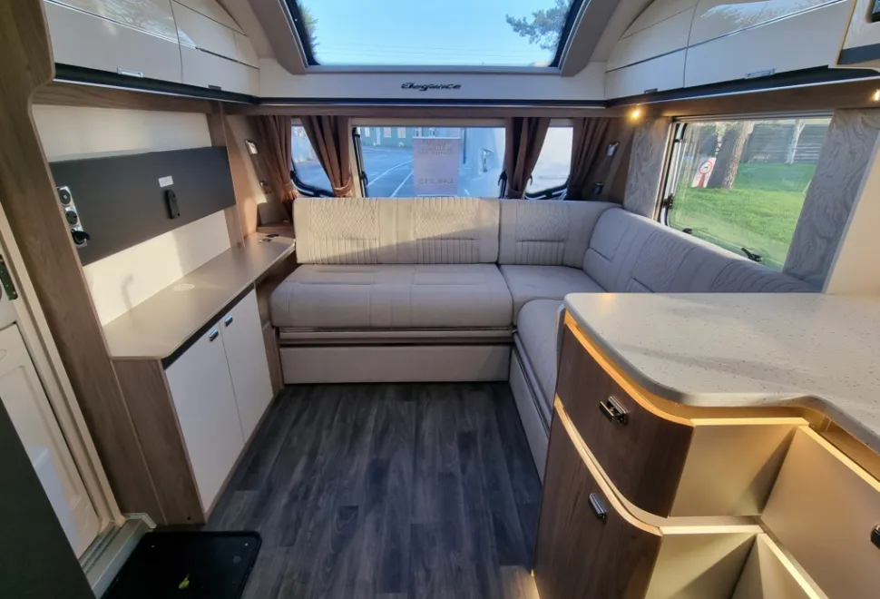Swift Elegance Grande 860 2026