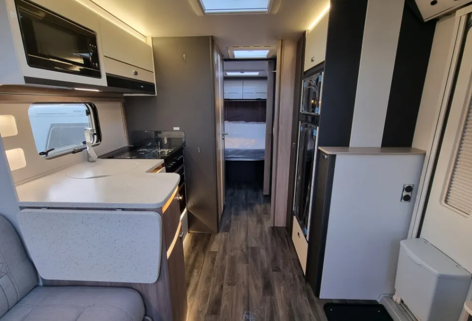 Swift Elegance Grande 860 2026
