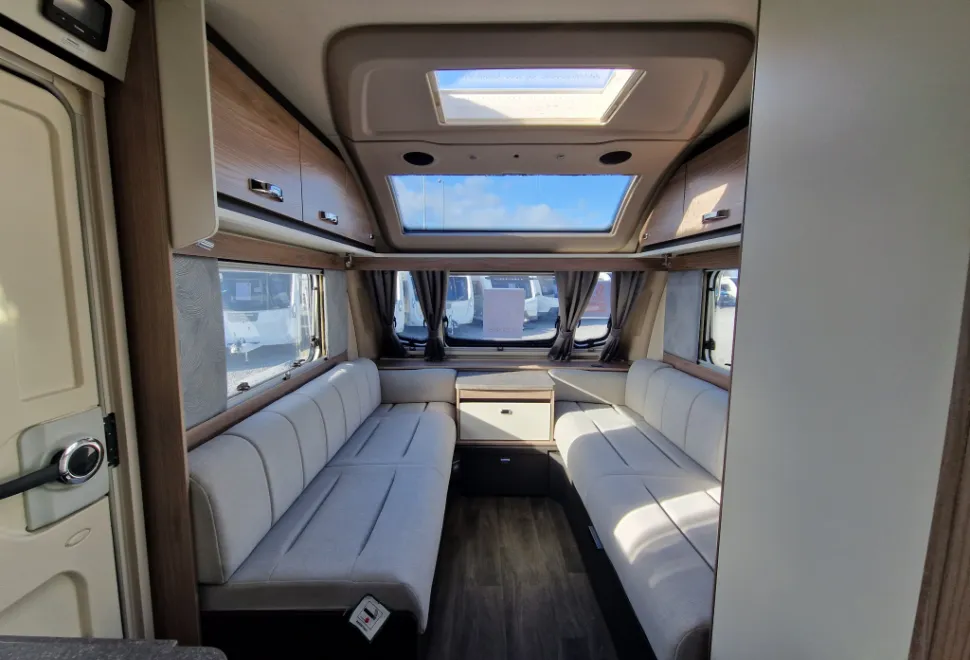 Swift Challenger 590 2026
