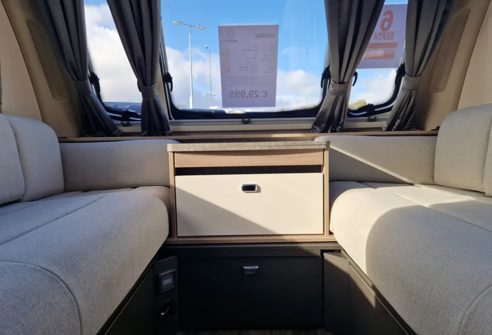 Swift Challenger 590 2026