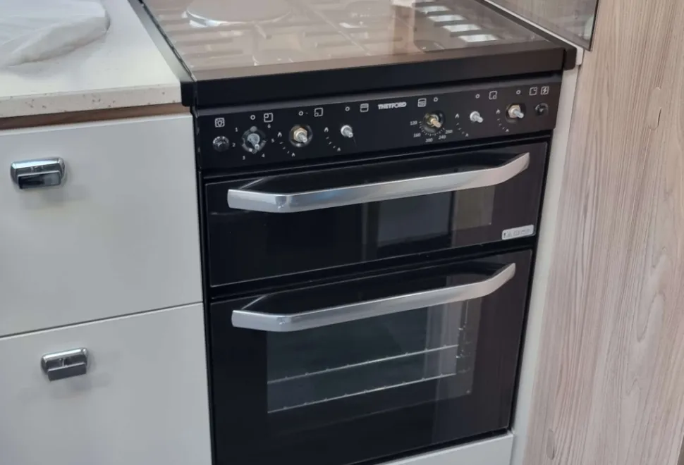 Swift Conqueror Grande 560 L 2026