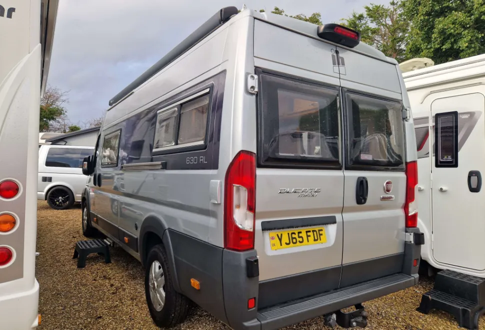 IH  630 RL 2015